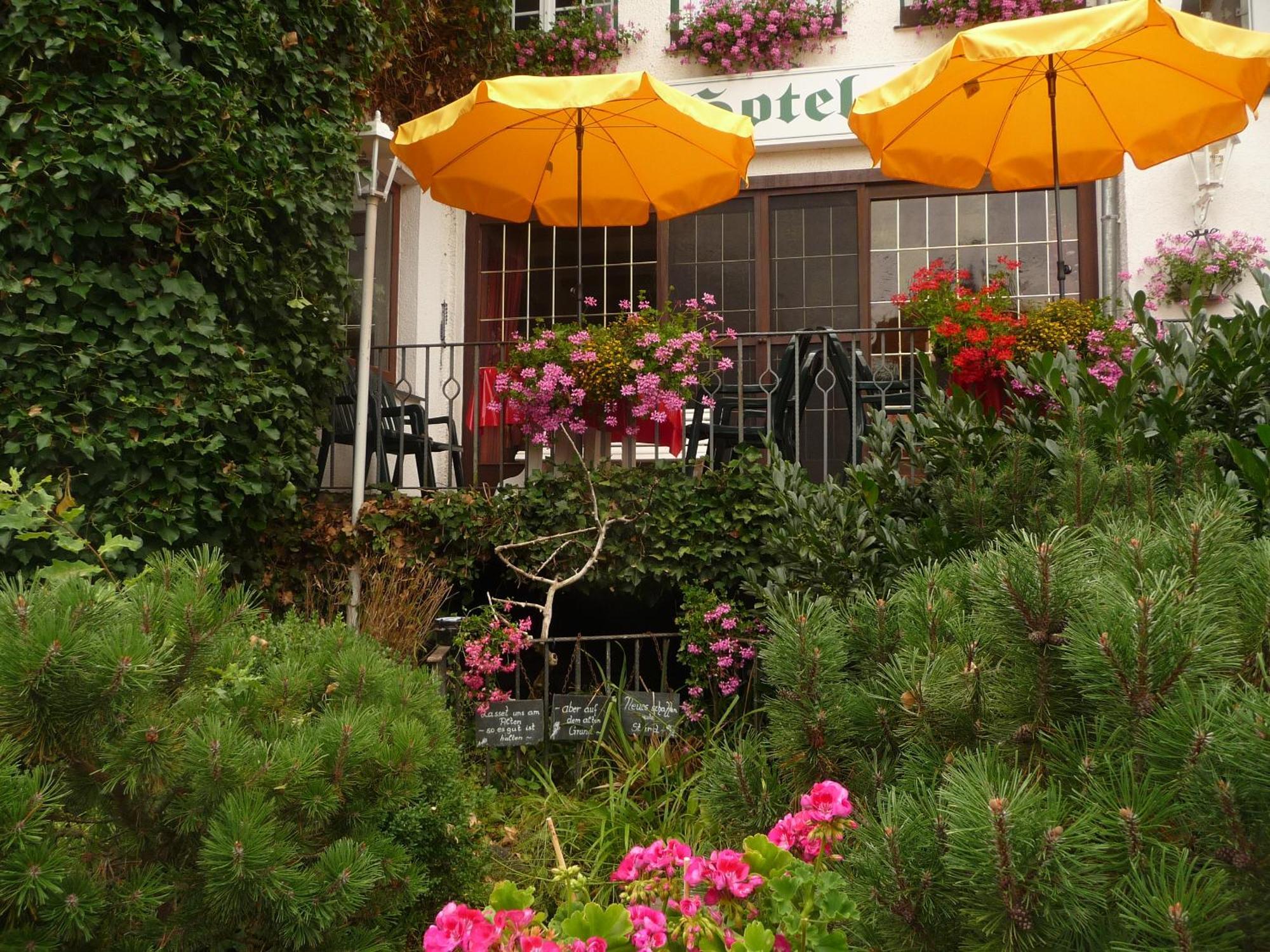 Hotel "Woiler Hof" Garni Eslohe Exterior photo
